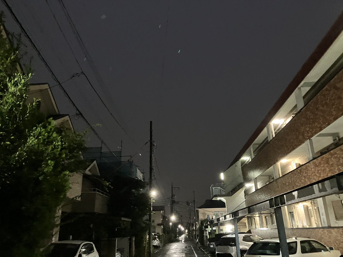 GKPLANNING186's tweet photo. とても雨が降っています https://t.co/agYa2kFos3