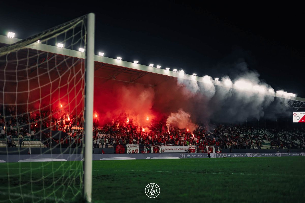 futbolkurd's tweet photo. Alîgirên Newrozê doh her cîh şewitandin. 😎🔥 #pyroshow https://t.co/Vz6jiaUs3q