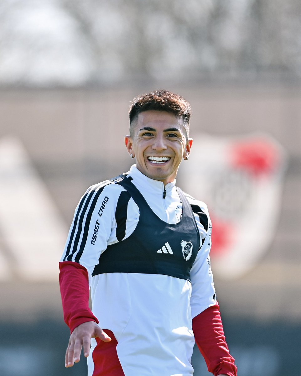 RiverPlate's tweet photo. 𝐆𝐮𝐚𝐲𝐨 😁 https://t.co/HxzhyqwjXH
