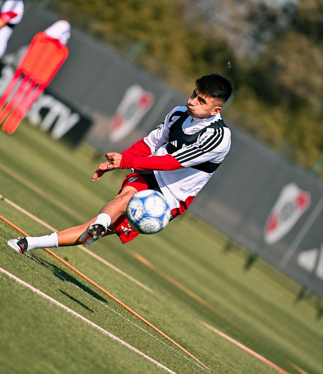 RiverPlate's tweet photo. 𝐆𝐮𝐚𝐲𝐨 😁 https://t.co/HxzhyqwjXH