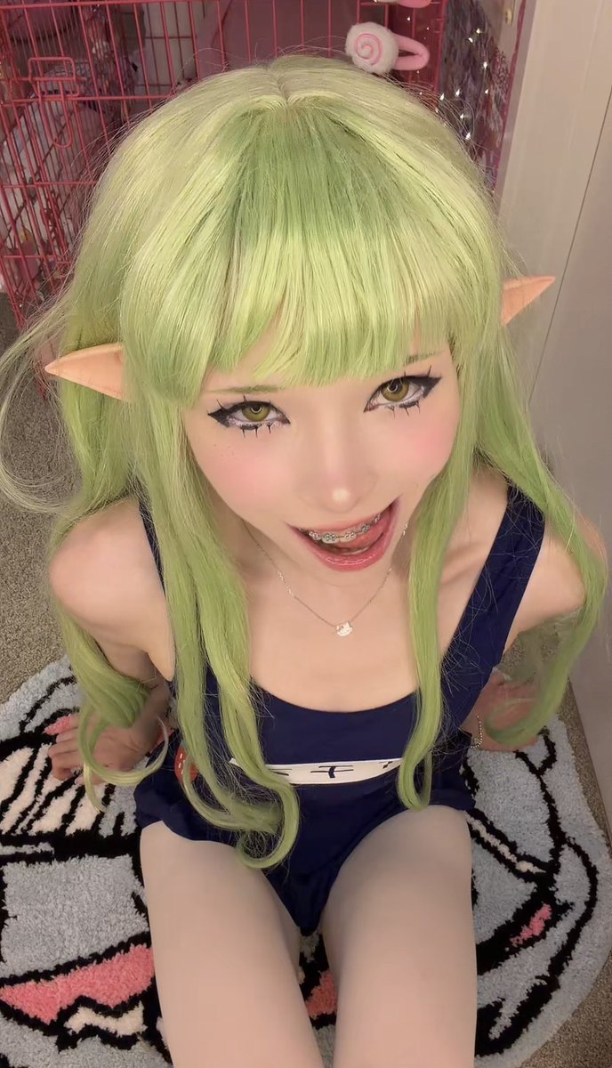 pockycats's tweet photo. look she gives u bfore givin da sloppiest soul sucking bj of ur life (≖⩊≖) https://t.co/55v6GiVbfi