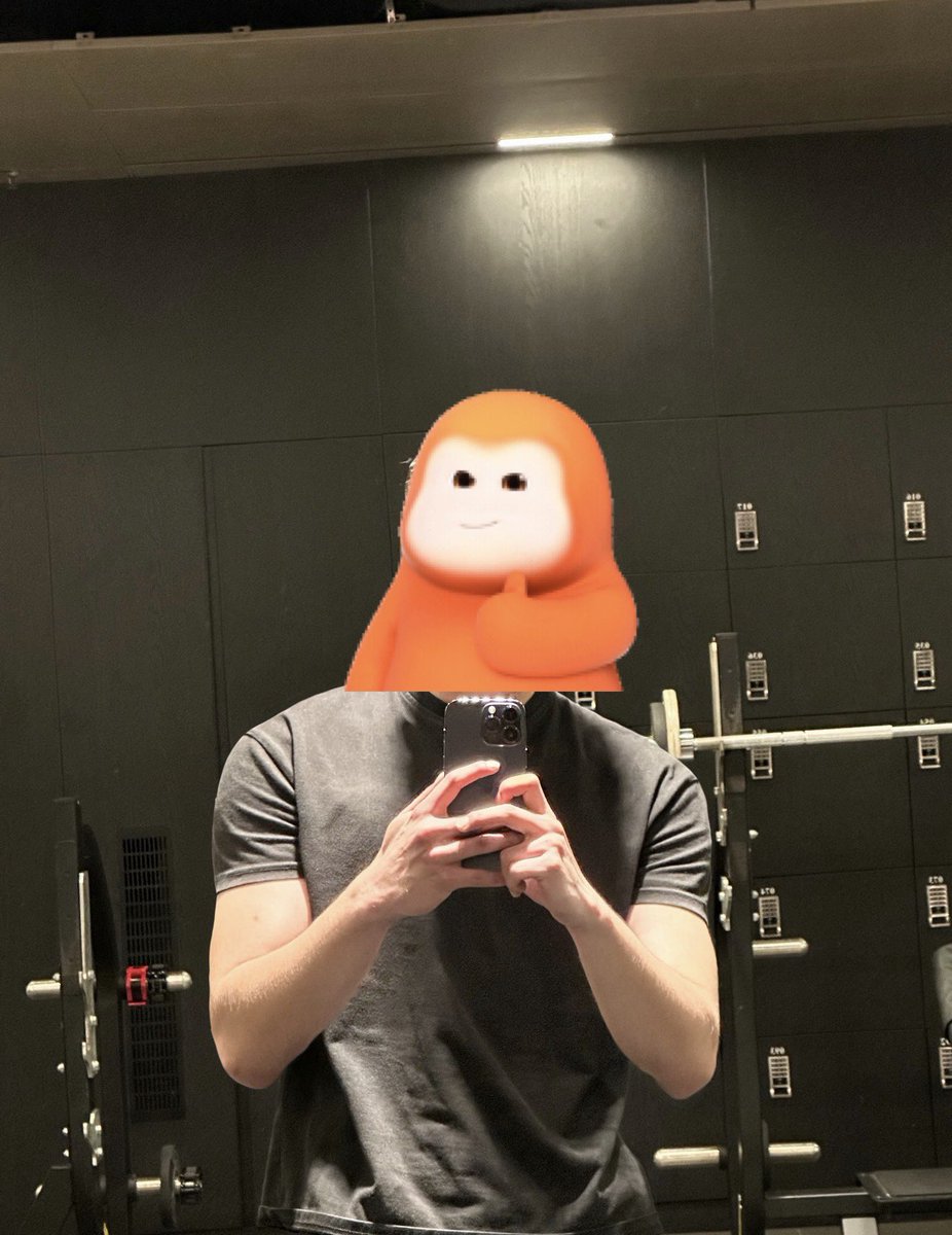 Jon05vn's tweet photo. 大半夜翻了一下自己刚上大学那会儿的照片 身材真不错呀 现在大学毕业了胖了好多😂 https://t.co/wwiFLPiLZm