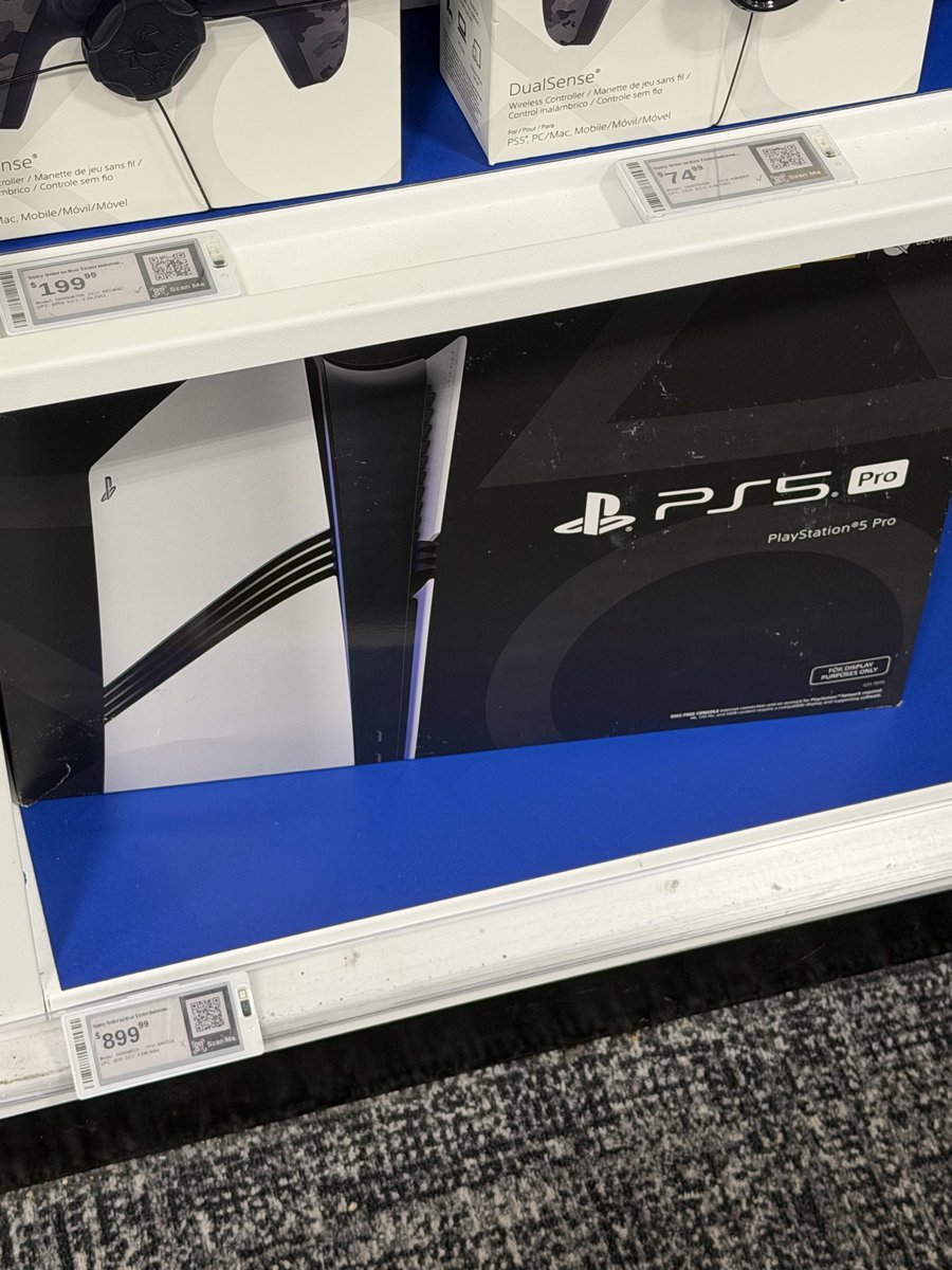 operat0rnyc's tweet photo. Investing in PS5s in the last year would have outperformed the S&amp;P https://t.co/Ojvrp0B0yj