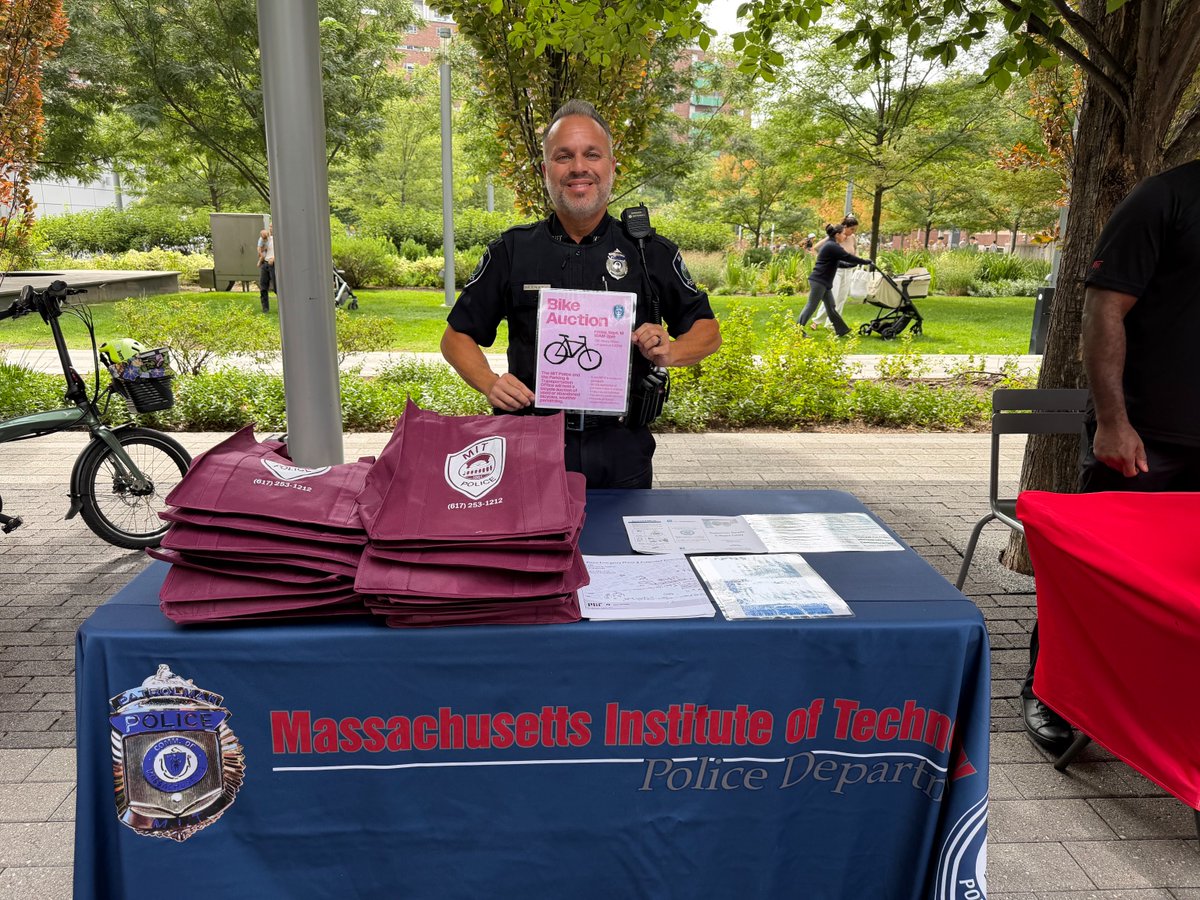 MITPolice tweet picture