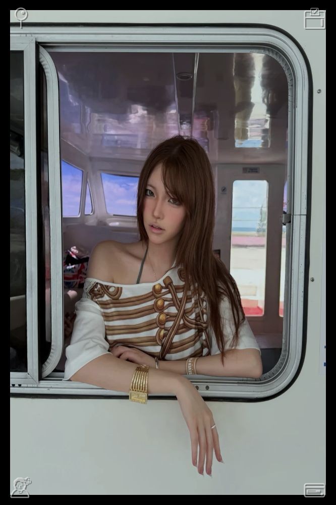 chaichi0717's tweet photo. 👫Lamp on the chest of drawers with dust-proof glass protection“Can I help you?” he asked, his voice stern. “The embassy is closed to the public, but we do handle emergencies. What’s your emergency?” https://t.co/7mI2bCIBS0
