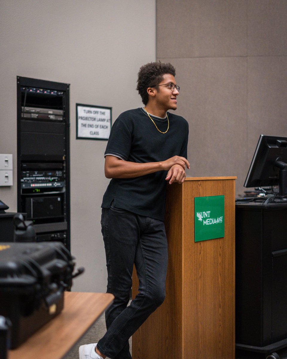 MediaArts_UNT's tweet photo. What a great turnout for our Cinematography 1 Workshop! Last Friday, we welcomed back alum Abery Saulsberry for our first workshop of the semester. 

Missed out? No worries, our next workshop is tomorrow with Barak Epstein about camera lenses! https://t.co/U2IDR3jSVf