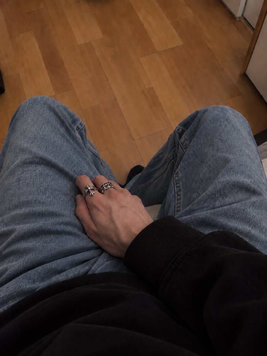 cadenlust's tweet photo. wish i was playing with ur pretty little pussy instead
#nsfwtwt #handkink #sizekink #cnc #veiny #esex https://t.co/kA5T5m4ACT