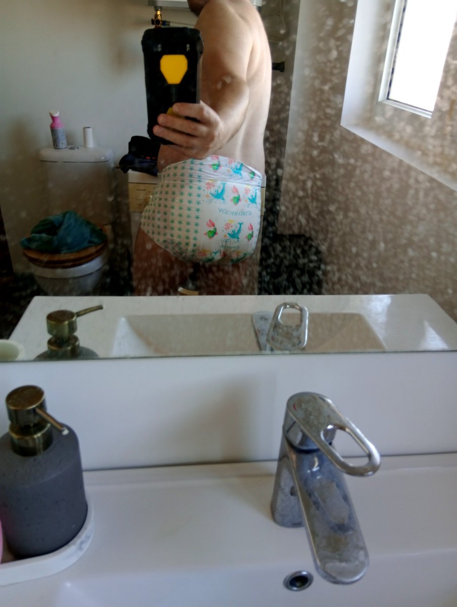 natsuabdl's tweet photo. Nouvelle couche ABDL trop content et super mignone.
Merci a #DiaperABDL pour leur nouvelle couche.
❤️❣️❤️❣️❤️❣️❤️☺️
Aussitot mise aussitot rempli. 🫣🫣 https://t.co/SoK34MXWGC