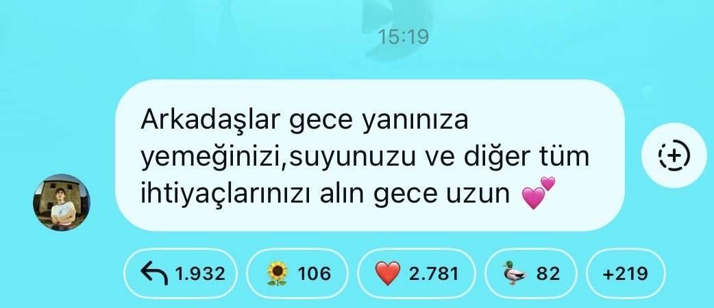 oykueyll's tweet photo. 30 dakika sonra şarkı bize emanet #BenimOlsana https://t.co/kvKcz9kMkf