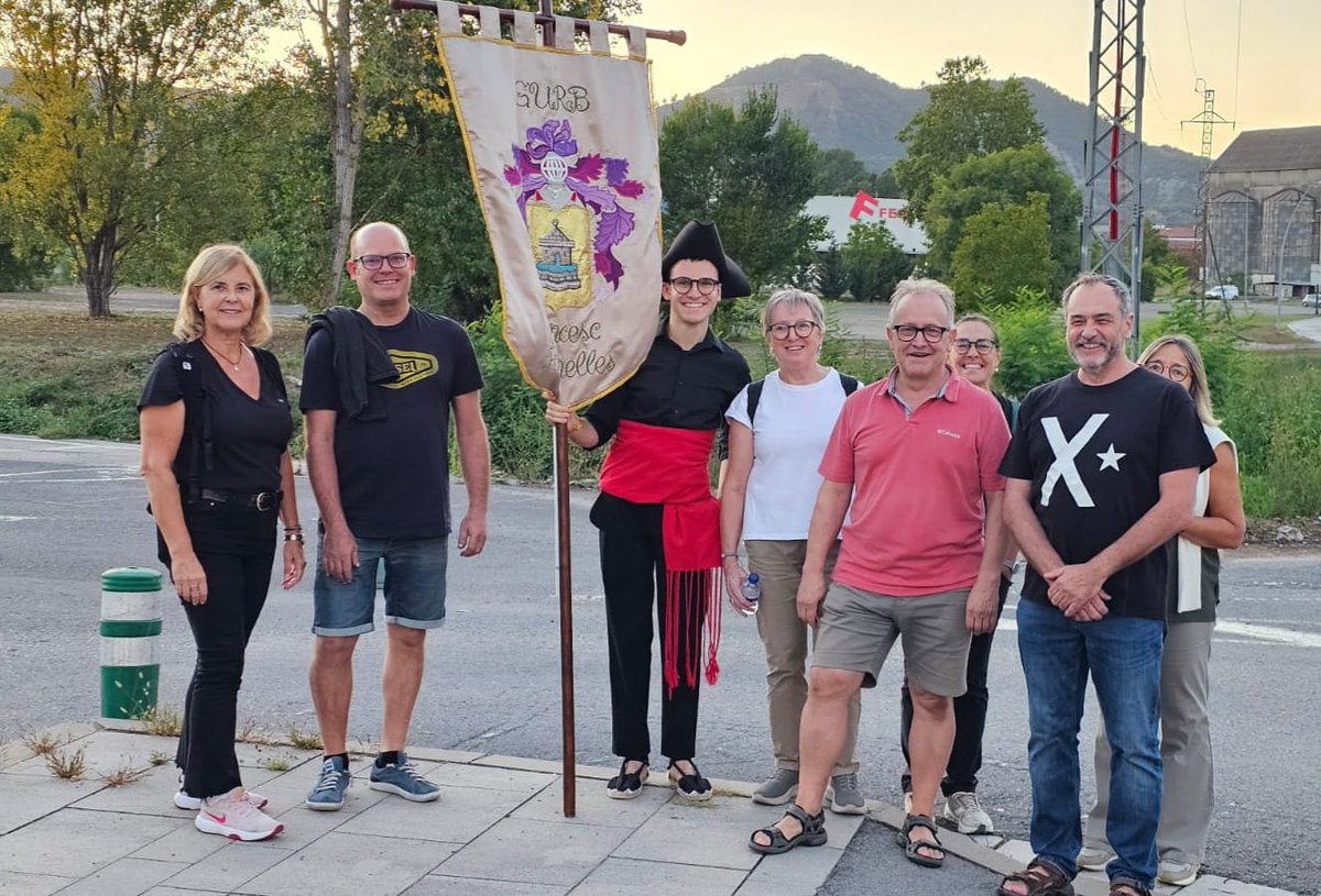 AjuntamentGurb's tweet photo. La Columna de Gurb Francesc Fontanelles, un any més, a la Marxa dels Vigatans. 
Compromís, memòria i país. #11SET26 https://t.co/acIDsusYqS