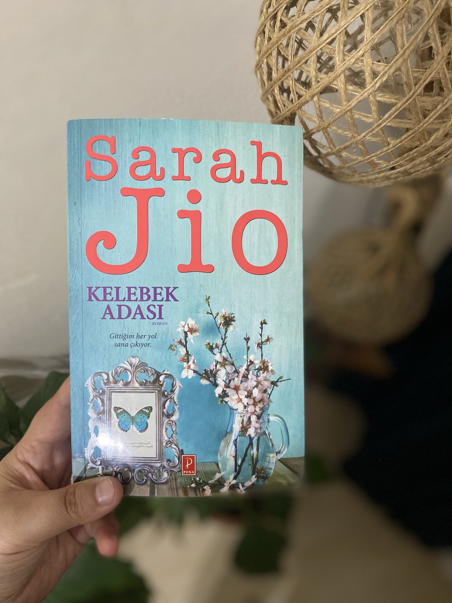 drydd_'s tweet photo. 🏡📚✨🦋 https://t.co/LDMfMw29wh