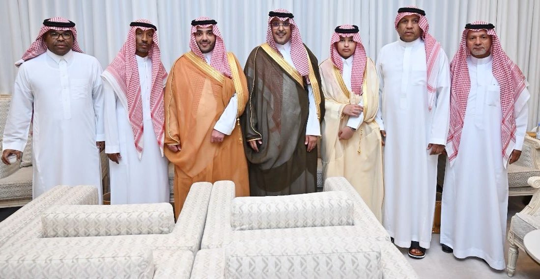 fahad_aldous's tweet photo. جانب أخر من المدعوين لحفل زواج كريمة  حارس #الهلال واداريه الاسبق الاستاذ محمد بن عبدالله النقير -شفاه الله- من الشاب عبدالملك بن فهد بن فارس مساء أمس. https://t.co/a15Q228AIq