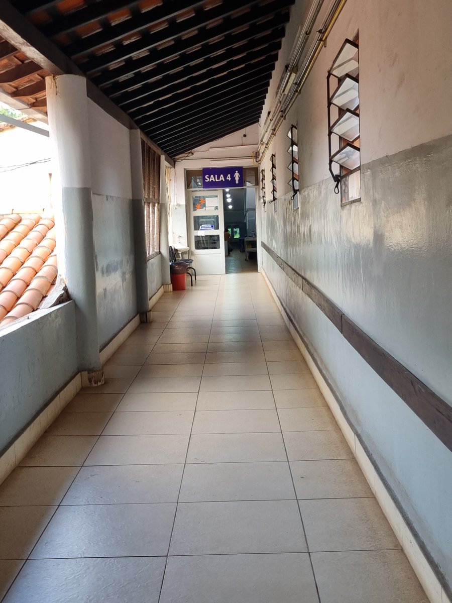 piriki's tweet photo. «En este lugar trabajan auténticos ángeles de la salud(INERAM). Atienden a personas de escasos recursos, cuyas familias aun así deben asumir el costo de algunas de sus necesidades». https://t.co/QKmJnw1EQm