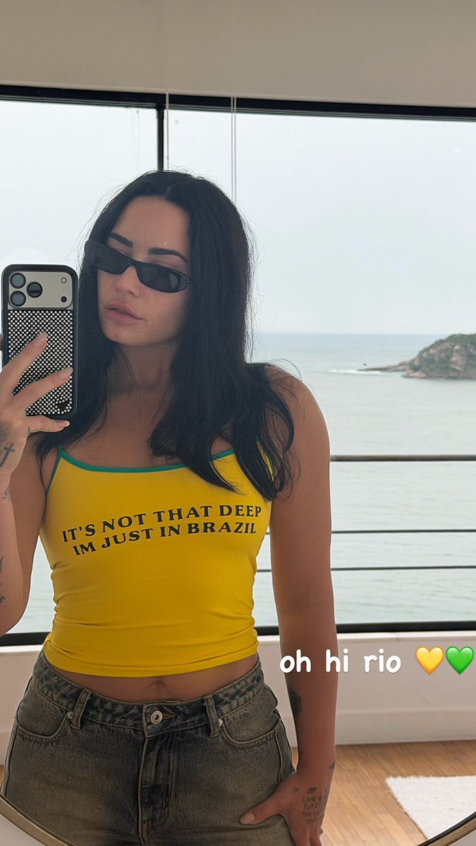 tracklist's tweet photo. Demi Lovato via Instagram Story:

"Oh, olá, Rio 💛💚" https://t.co/FqFCQyRlVi