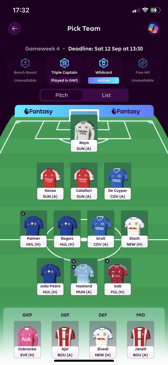 IeuanDeath2's tweet photo. @fplfinancial 😬 first time playing icl I’m just clicking things and praying lol https://t.co/27MVbvxKfQ