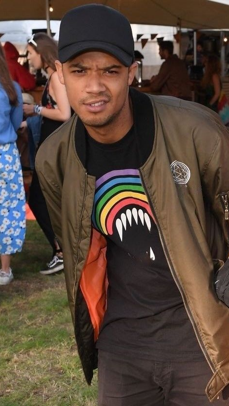 lestatgothic's tweet photo. jacob anderson 🏳️‍⚧️🏳️‍🌈🦇 https://t.co/tp6h0eF7Kd