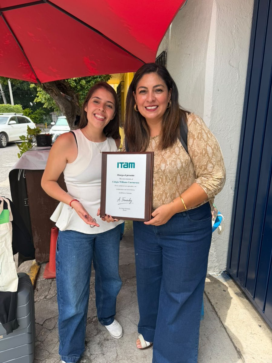 ExITAM's tweet photo. Seguimos fortaleciendo la colaboración con instituciones educativas en Morelos.

Estos convenios nos permiten estrechar lazos con sus comunidades educativas y acercar a más estudiantes a las oportunidades académicas que ofrece el ITAM.

#ITAM #Morelos #Educación #ComunidadITAM https://t.co/pufsF4qelF