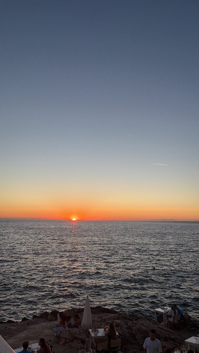 mdrrrr123's tweet photo. J’aime tellement mon sud https://t.co/dvjgzCreJC