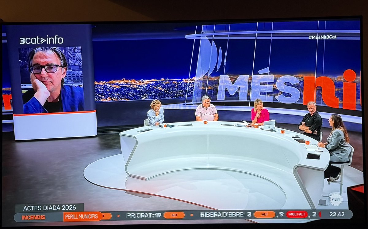 SergiMaranya's tweet photo. 🤔 La Marina Romero, de @3CatInfo, i els seus cinc tertulians, que cobren uns 125 € cadascun per intervenció, han dedicat 45 minuts del seu programa a vomitar contra Aliança Catalana.

Sembla que el director de TV3 prohibeix convidar algú que defensi la posició d’Aliança Catalana. I la Marina ho accepta per mantenir el programa.

Això no és una televisió pública, és un NO-DO al servei del poder que paguem tots, TOTS, de la nostra butxaca.