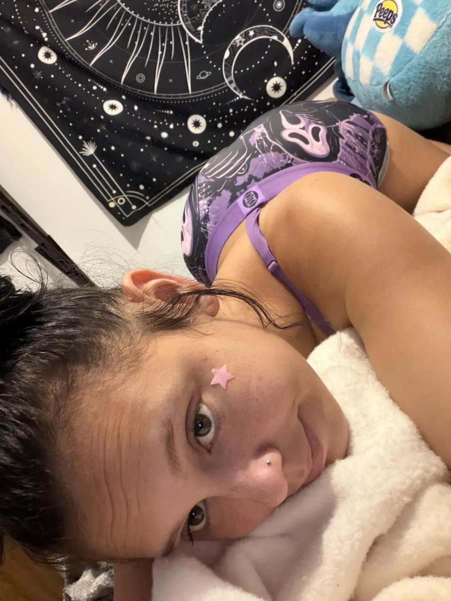 paisleypeters06's tweet photo. 💜😈 https://t.co/gV5LiJwNOJ