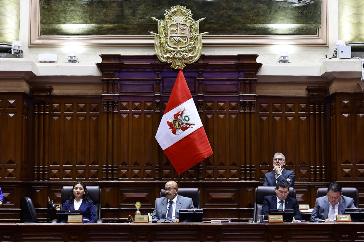congresoperu's tweet photo. #PlenoDeDiputados aprobó la moción 256, que propone interpelar al ministro del Interior  por los cuestionamientos a su desempeño en dicho cargo y su supuesta falta de liderazgo contra la inseguridad ciudadana. La sesión será el jueves 17 de setiembre 10 a. m. https://t.co/fjLRr7ci8q