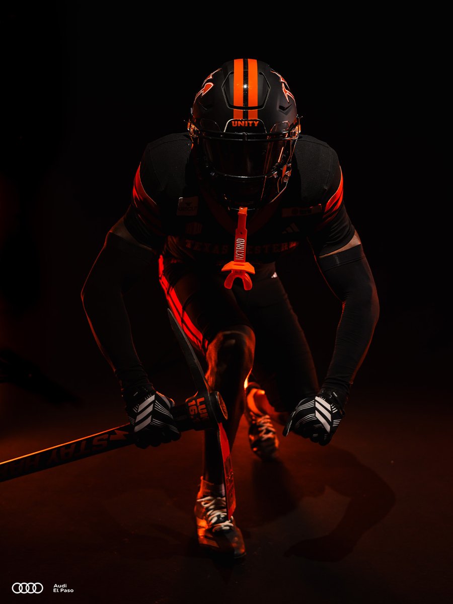 UTEPFB's tweet photo. 𝐆𝐨𝐢𝐧𝐠 𝐝𝐚𝐫𝐤 𝐢𝐧 𝐭𝐡𝐞 𝐒𝐮𝐧 𝐂𝐢𝐭𝐲. 

#PicksUp | #WinTheWest https://t.co/3M5jfAeFfp