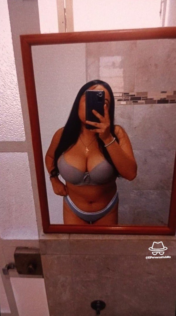 ElPerversoHubMx's tweet photo. Perversos se inaugura una nueva sección "Exhibiendo Putas" y que mas que con la puta tetona de Abigail Valladares 🤤😋🥰
Ver mas en: https://t.co/YOaldSxhfC

#JuevesDeTentación #JuevesDeExhibición #puta #packfiltrado #pack #chichona #cuernavaca #ramera #putita #candid #chudai https://t.co/DMCtfBZbEC