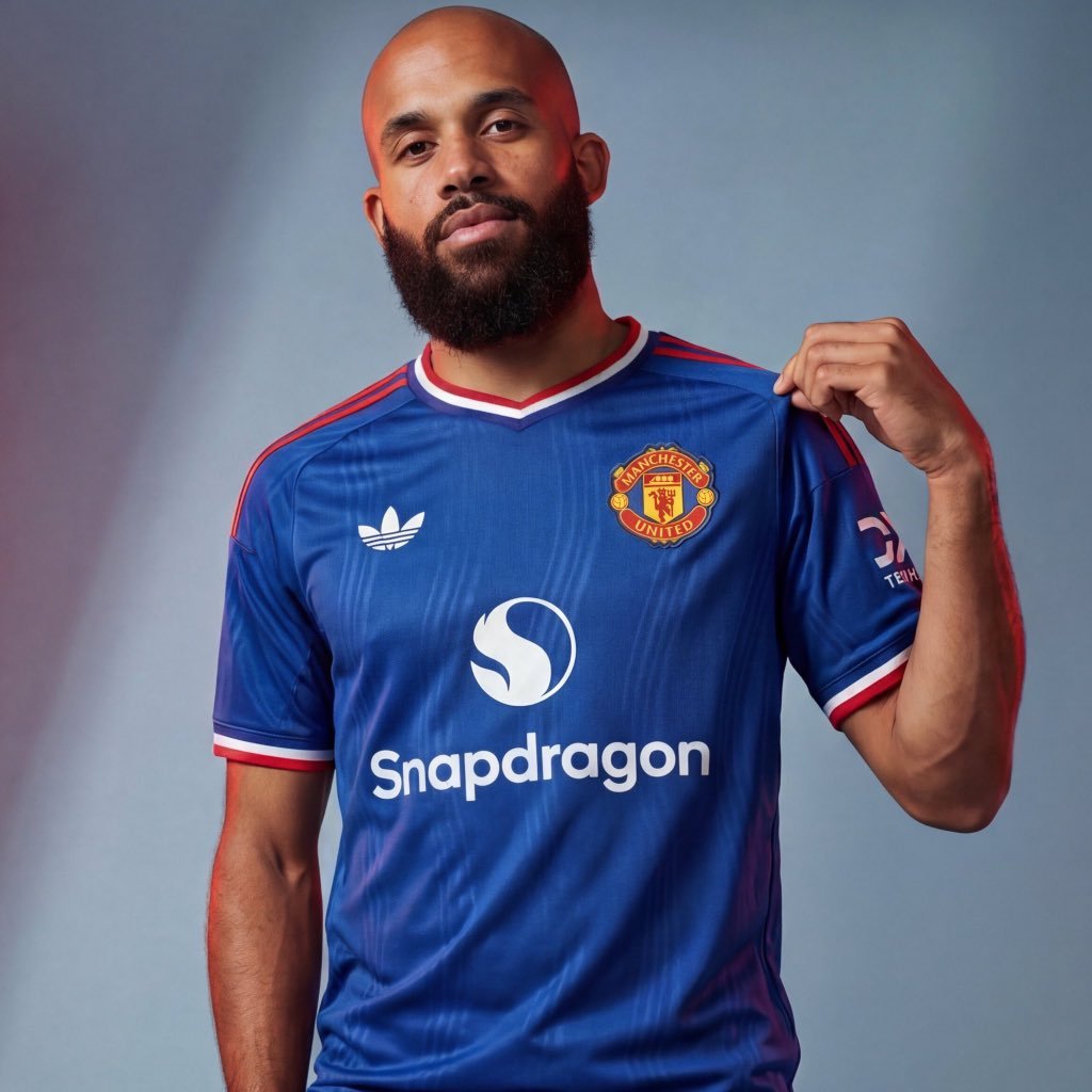 shaibu_AB's tweet photo. MAN UTD KITS 

180GH EACH

0547378202/NATIONWIDE DELIVERY https://t.co/HOqDgDI6IR
