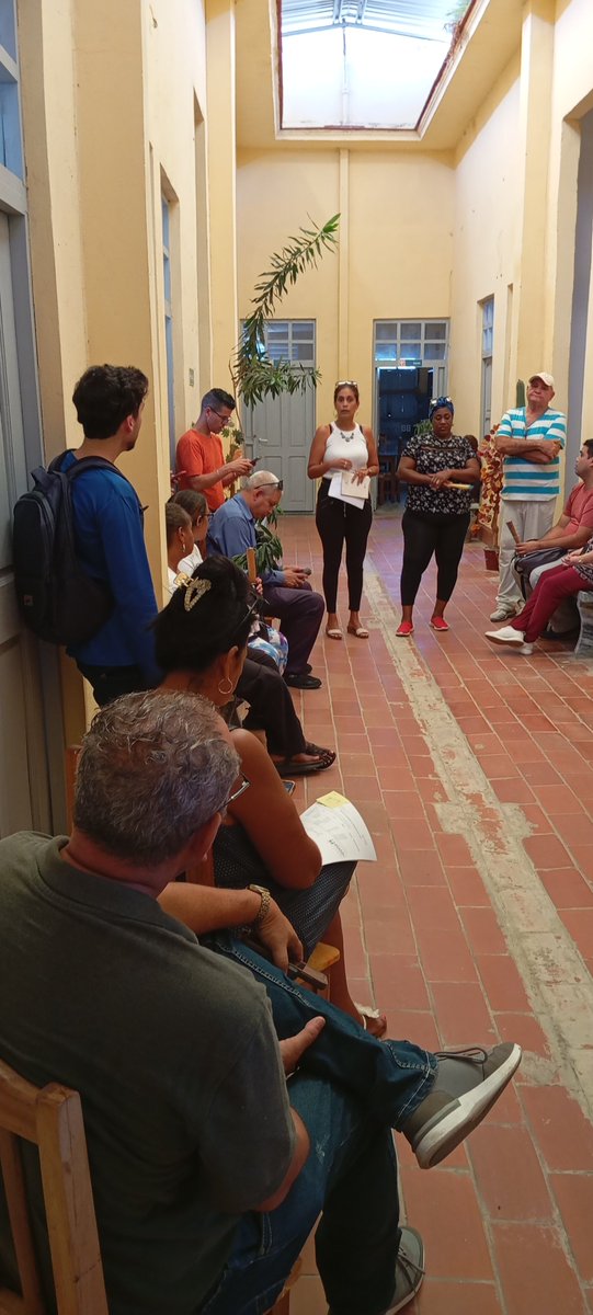 Alabbi_SURL's tweet photo. Los trabajadores de ALABBI S.U.R.L. debatieron hoy sobre las 176 medidas aprobadas por la dirección del país para dinamizar más la economía cubana. Se discutió las medidas que impactan el campo de acción de la empresa,  las exportaciones, los salarios y los presupuestos. https://t.co/catYd8WrnI