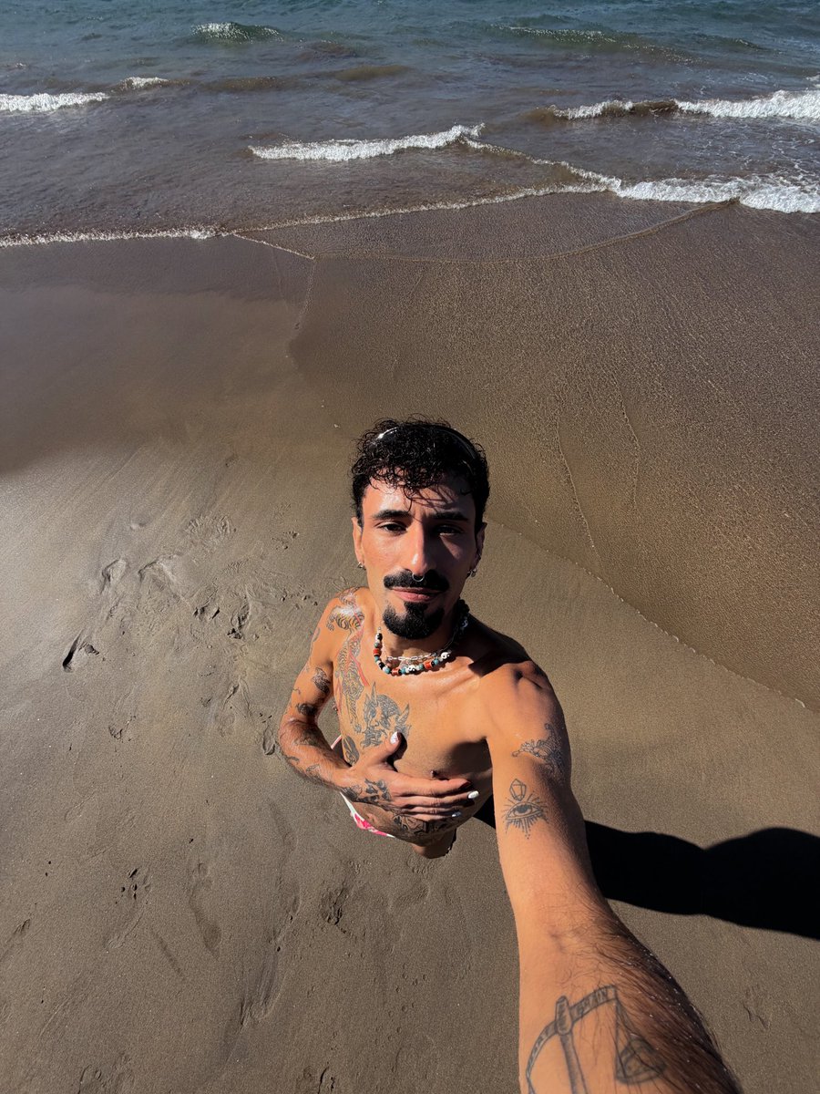 RoqueMartn1's tweet photo. Tostándome al sol🥵 https://t.co/uru0jxFXLO