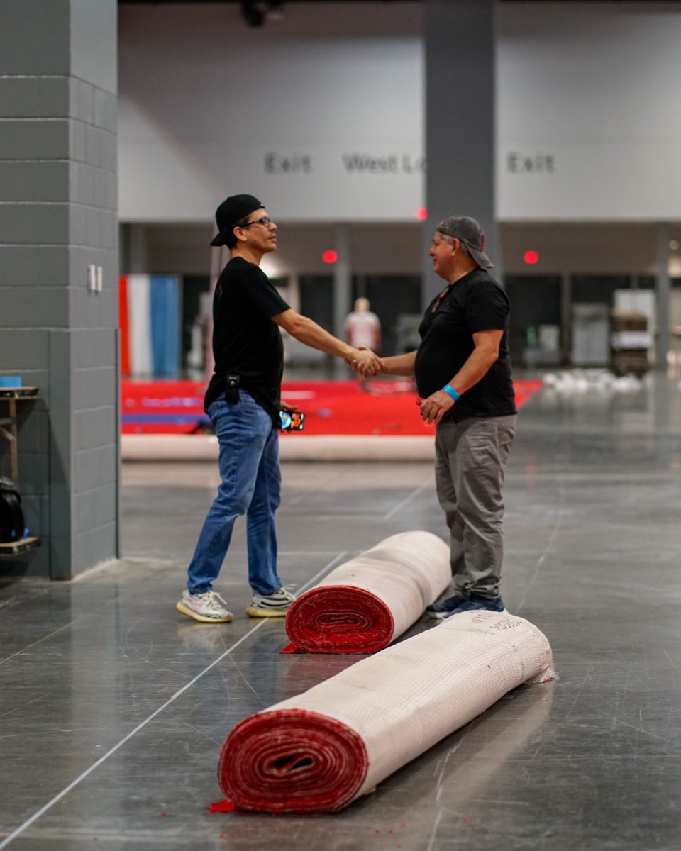 ExpoCCI's tweet photo. Something is cooking at the Miami Beach Convention Center…⏳🍳

@afbshow Miami is almost ready, a little behind-the-scenes look before showtime.

See you on the show floor, September 14–16!👀
#AFBShow #ExpoCCI #MiamiBeachConventionCenter #BehindTheScenes https://t.co/NQELSHXkm4