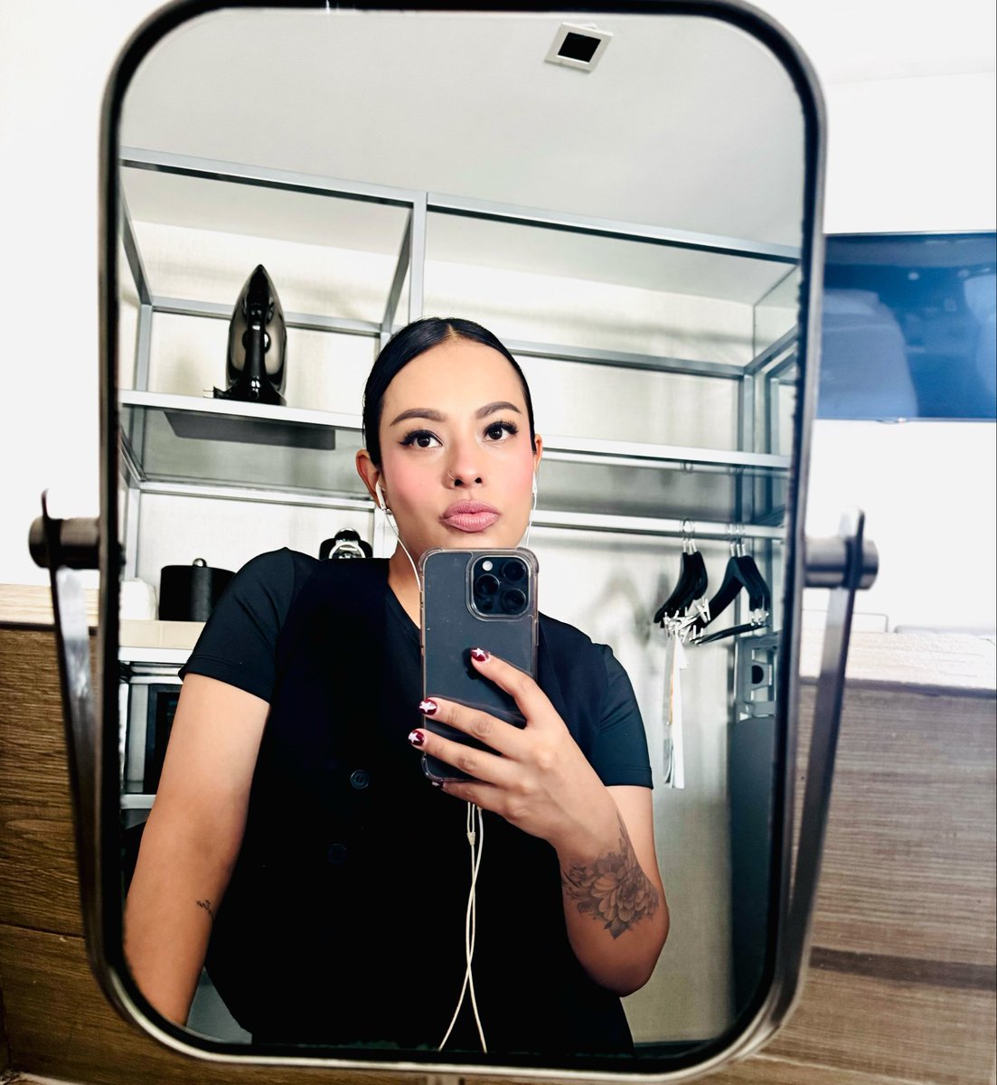 unatalandreita's tweet photo. 🖤 https://t.co/znd6Ox67iy