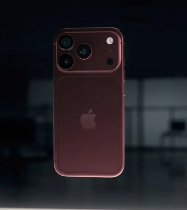 cabulasman's tweet photo. Treinador Alexi Stival, mais conhecido como 'Cuca' diz que não comprará iphone 18 pro, técnido diz: "Pra mim 13 ta ótimo" https://t.co/fc6ekjHOOB