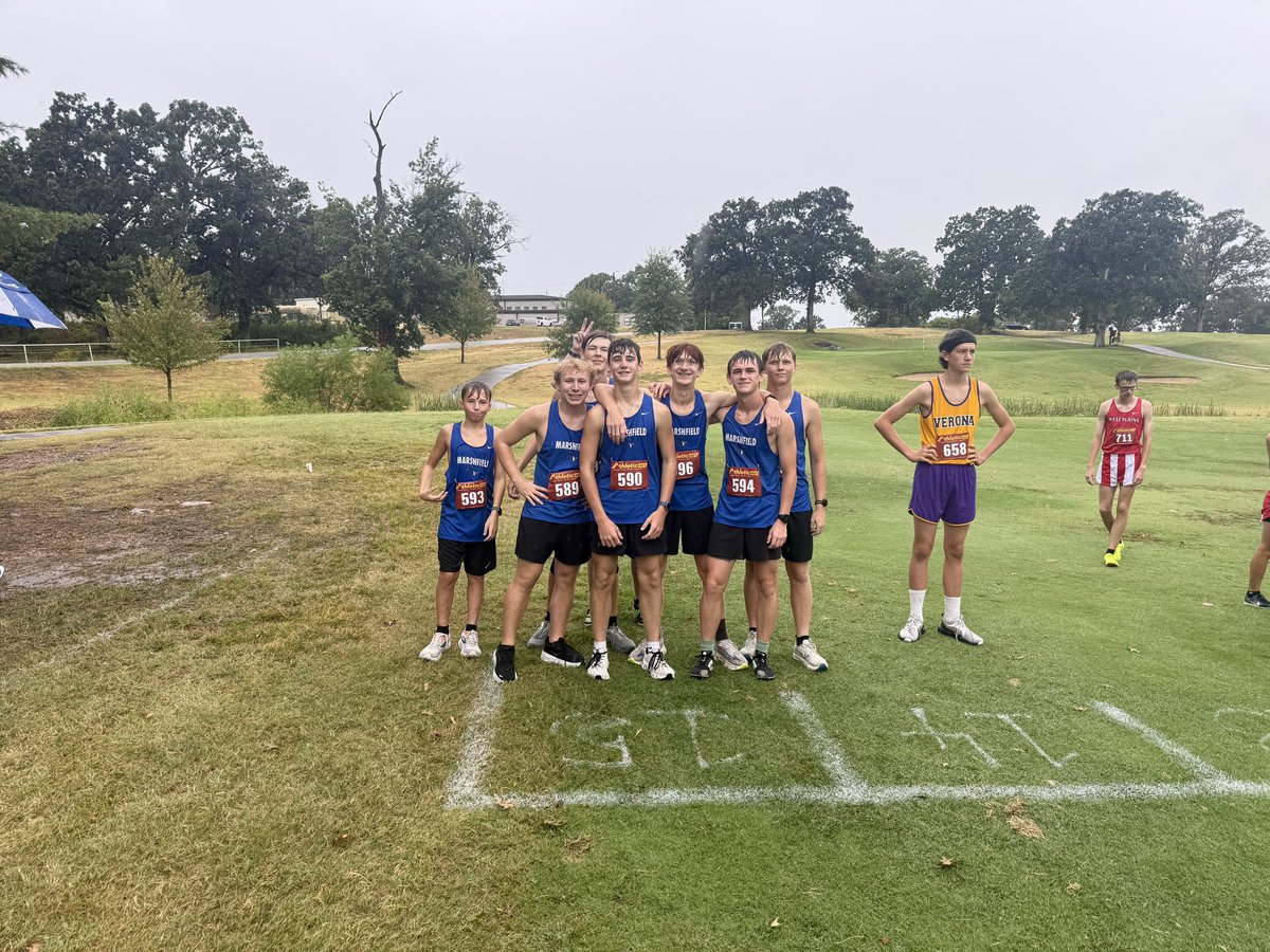 MarshfieldXC's tweet photo. Our Blue Jays battled a very tough weather day in Carthage. Despite a 3 hour rain and lightning delay, our team still managed to show up and compete well. Skylee @lamkey08 and Johnathan McGlynn both came home with hardware. #MIM @MarshfieldActi1 @MoScoreboardGuy @MfieldMail https://t.co/lZAH5aitiB