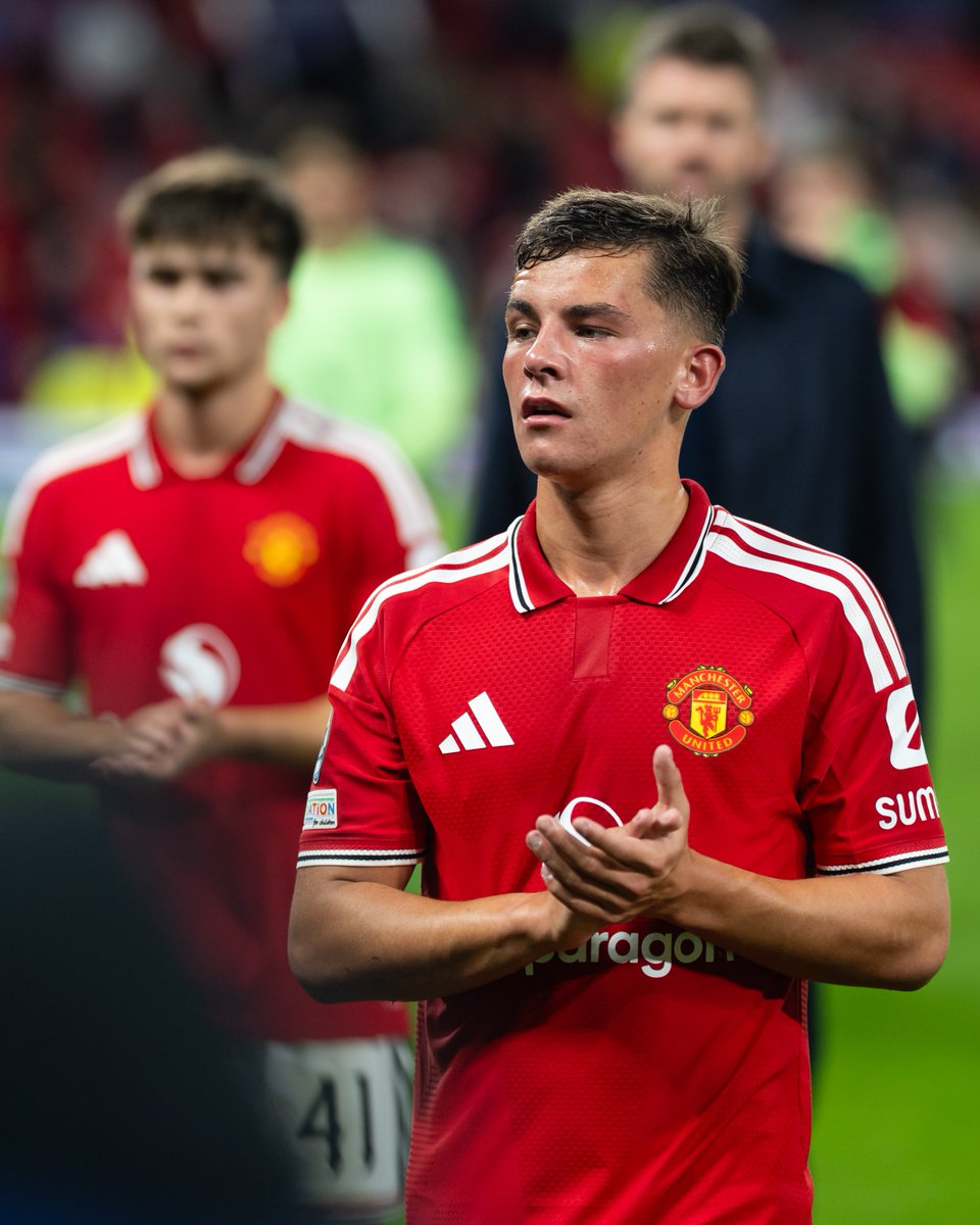 ManUtd's tweet photo. Thank you for your fantastic support, as always 👏❤️

We'll see you again on Sunday — bring the noise 🫡🔊 https://t.co/ilLKhoCseq