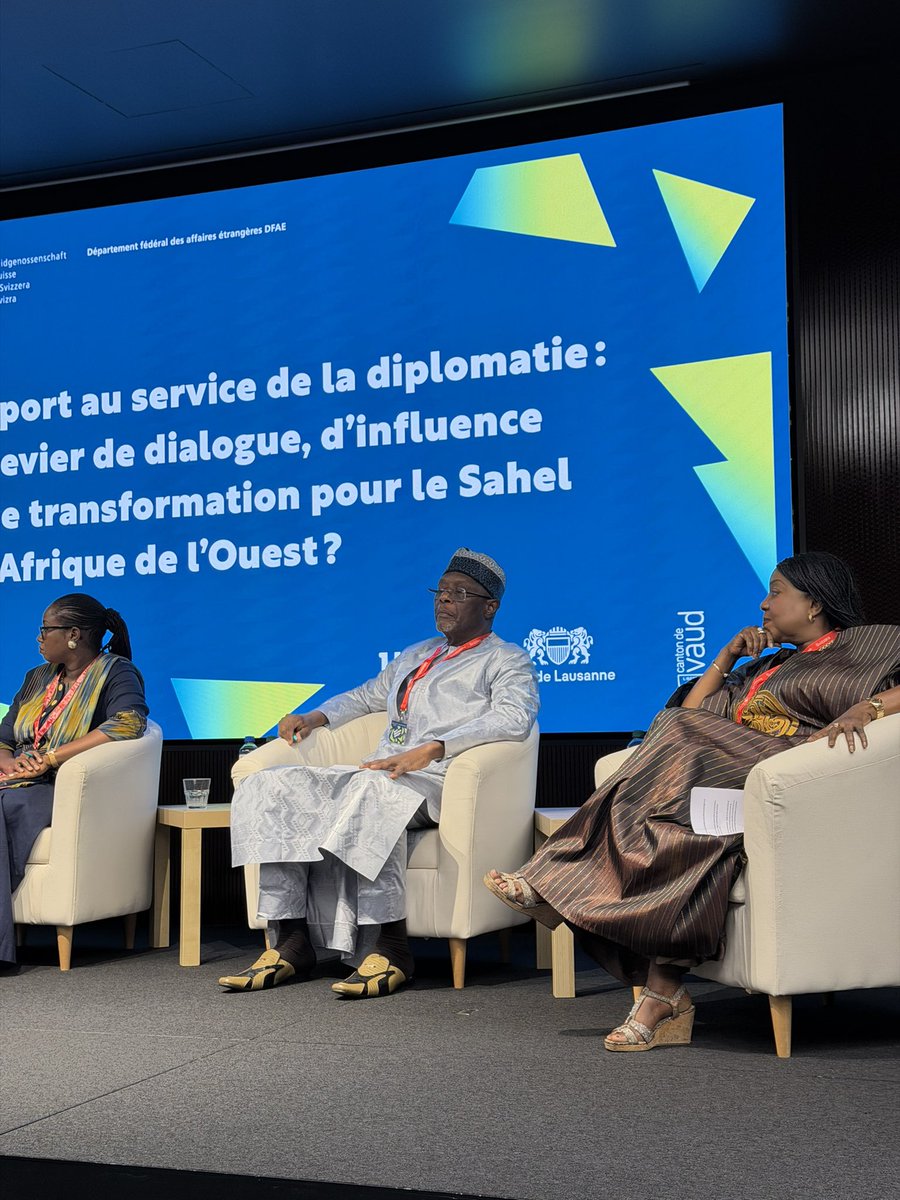 fatma_samoura's tweet photo. Plaisir d’avoir participé à Lausanne à la table ronde sur la diplomatie sportive,un thème qui fait écho à mon parcours, avec Bakary Sangaré, Min. Aff. étrangères du Niger, Cheikh Niang, Min. Aff. étrangères du Sénégal &amp; Nadine Traoré Bazié, Ministère Aff étrangères  Burkina Faso. https://t.co/0qGNLrPbya