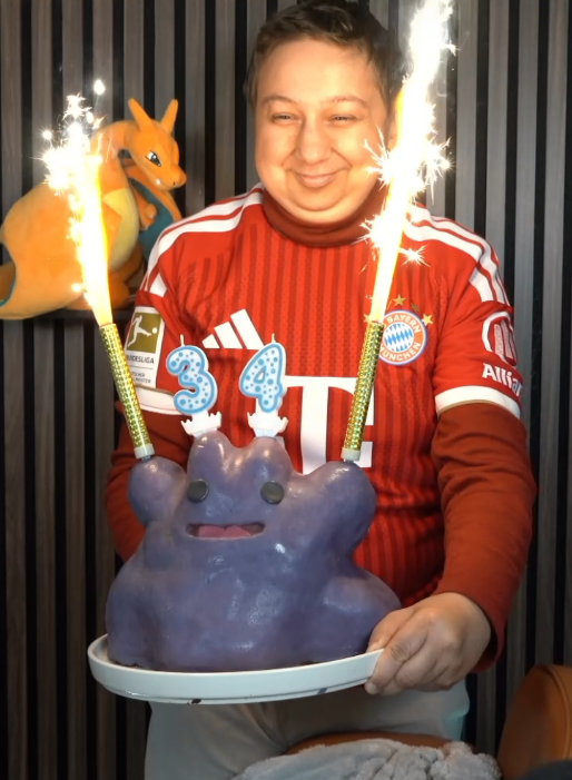 Gripeyy's tweet photo. Alles Gute TimGiOh zum 34. Geburtstag🎂🥳 https://t.co/jQ1iwY9jJH