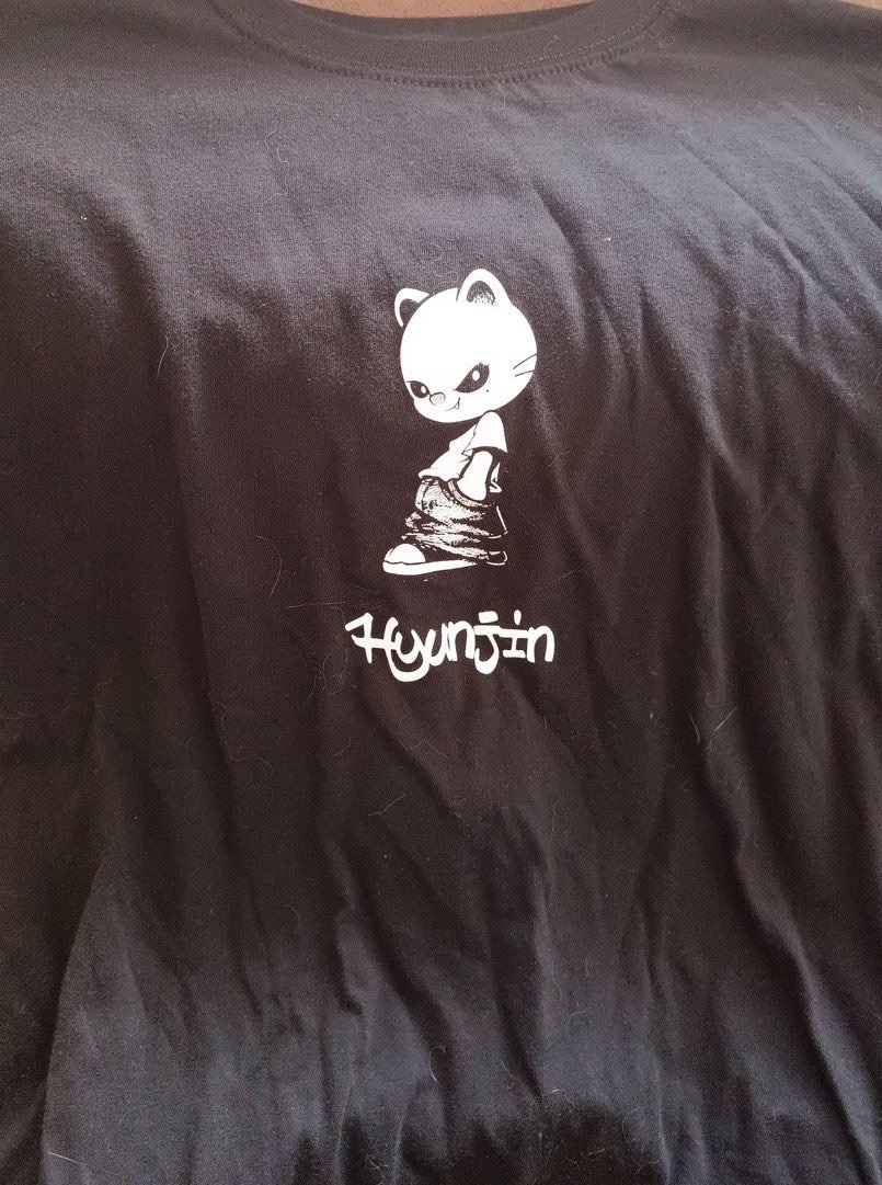 skzinfoespmx's tweet photo. MERCH OFICIAL DEL STRAYCITY

Gracias a STAY colombianas qué compartieron las imágenes de la merch, así se ven las playeras evil skzoo https://t.co/GOP6DGwIZL