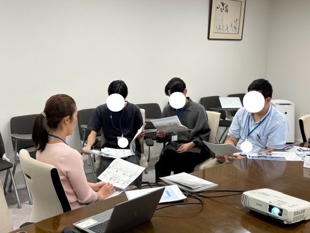 PS_saiyo's tweet photo. 3Daysインターン第4回目！

直前の体調不良で人数変更などありつつ、本日からスタートです🏃‍♀️💨💨

午前中はまずオフィス見学と仲介営業のロープレを行いました！

#企業公式 #不動産業界 
#28卒 #就活 #インターンの様子 https://t.co/PwrqI3xoB4