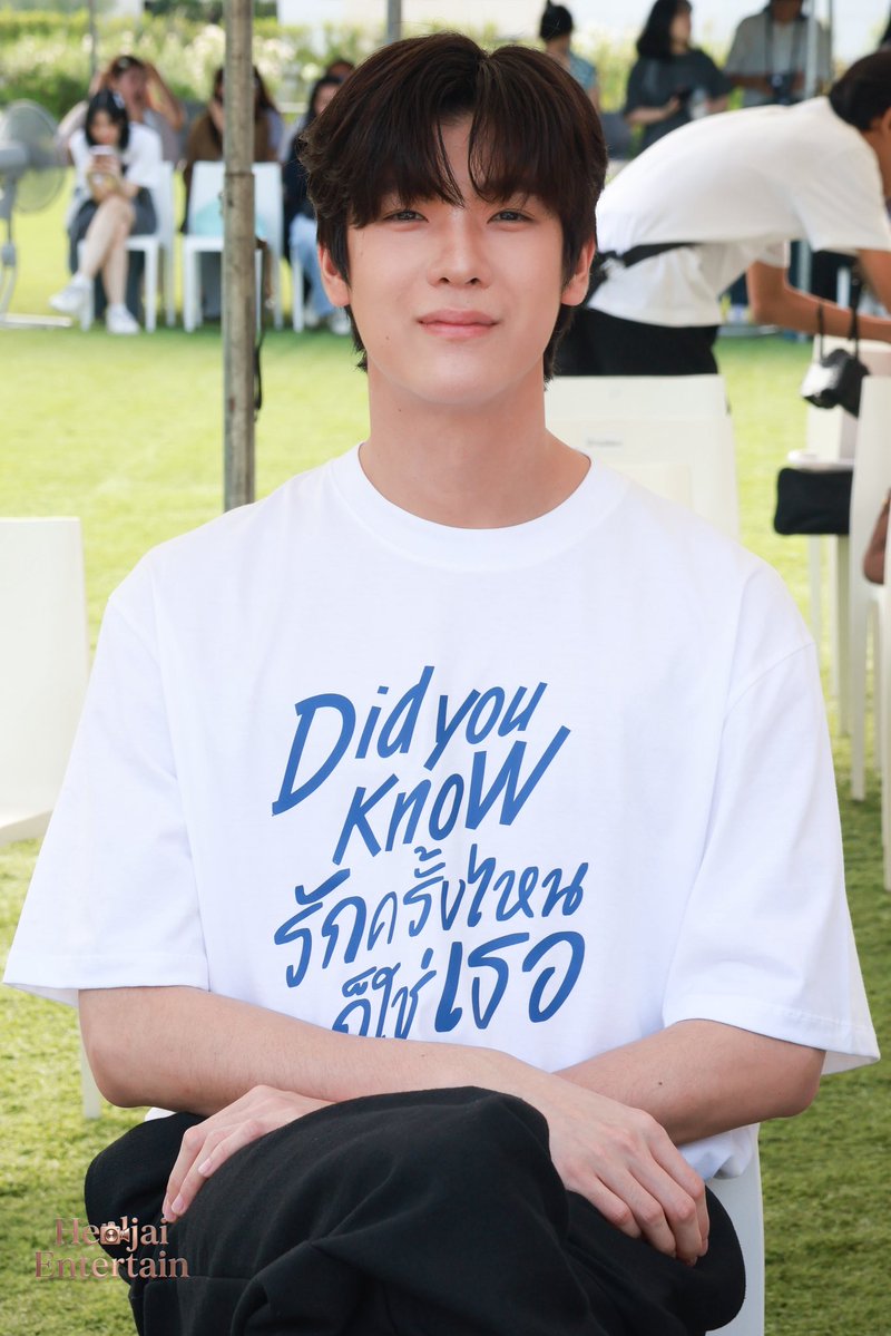 HealJaiEnt's tweet photo. "จิมมี่ กานต์" ร่วมพิธีบวงสรวงซีรีส์เรื่อง "Did You Know | รักครั้งไหนก็ใช่เธอ"🩷✨

Did You Know Worship 
#บวงสรวงDidYouKnow

#jimmy_jimmoi #จมอ่านว่าจอมอ 
#รักครั้งไหนก็ใช่เธอseries
#DidYouKnowSeries https://t.co/89czbxZuNv