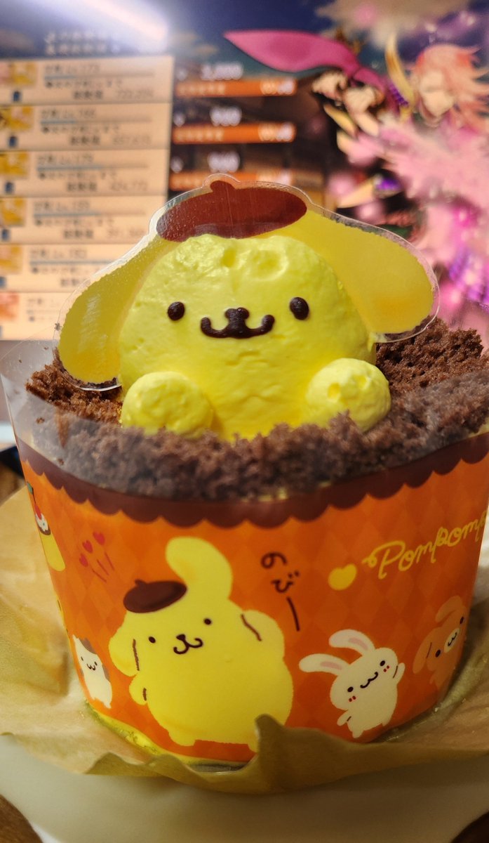 shiroe_iwami's tweet photo. かわい～🥰
耳とベレー帽プラ板で間に合わせてるのうけるw https://t.co/1mliAgvpOR