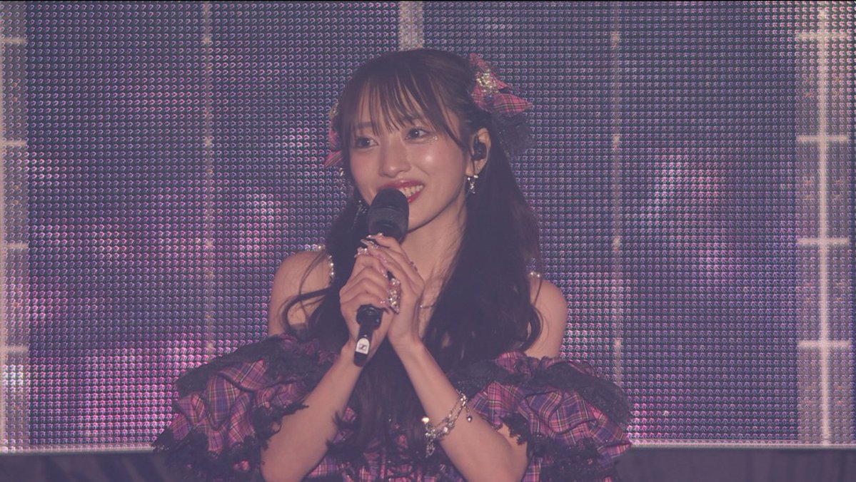 AKB48_staff's tweet photo. ／⋰
 #向井地美音卒業コンサート💋🩷
 ～私の夢は、AKB48～
　映像倉庫で配信開始📢
＼⋱

AKB48への愛がたっぷり詰まった、集大成のコンサート🌸
ぜひお楽しみください！🎬

▼ご視聴はこちらから
https://t.co/comPdDS99W

▼配信記念キャンペーン詳細
https://t.co/yNhBwvKEh4 https://t.co/uH0l5WtnyA