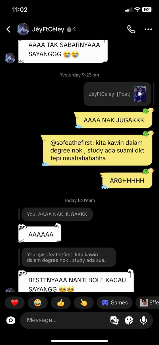 elyraen's tweet photo. tak sabarnyaaa nak kahwin 😫 https://t.co/MU5HBLOd3T