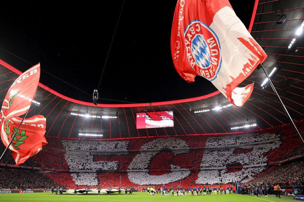 FCBayernUpdate's tweet photo. Auf geht's @FCBayernES!!! (📸 @FCBayern) #FCMFCB #DFBPokal #FCBayern #MiaSanMia #packmas https://t.co/D8bB16aVP8