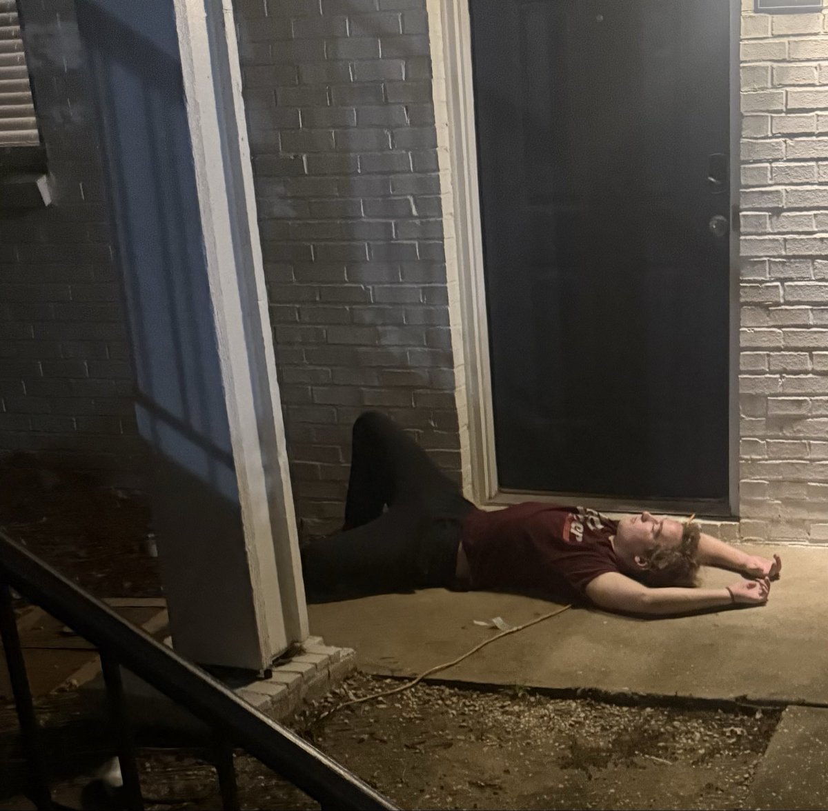 theRealDickshow's tweet photo. Rough night jeet? https://t.co/hjj2aps3kS