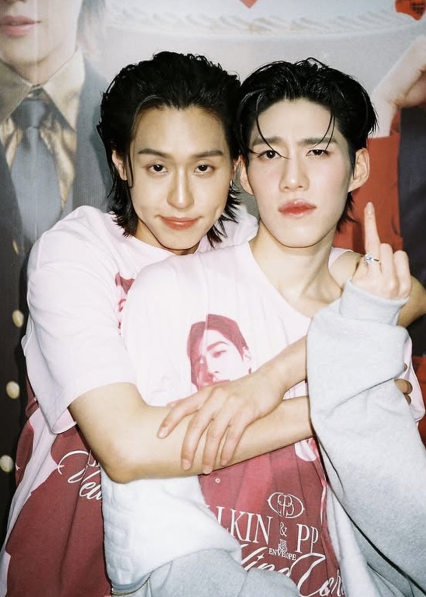 chelermamiibkpp's tweet photo. รู้กันวัยรุ่น🤘🏻 https://t.co/BGcZlMbl3S
