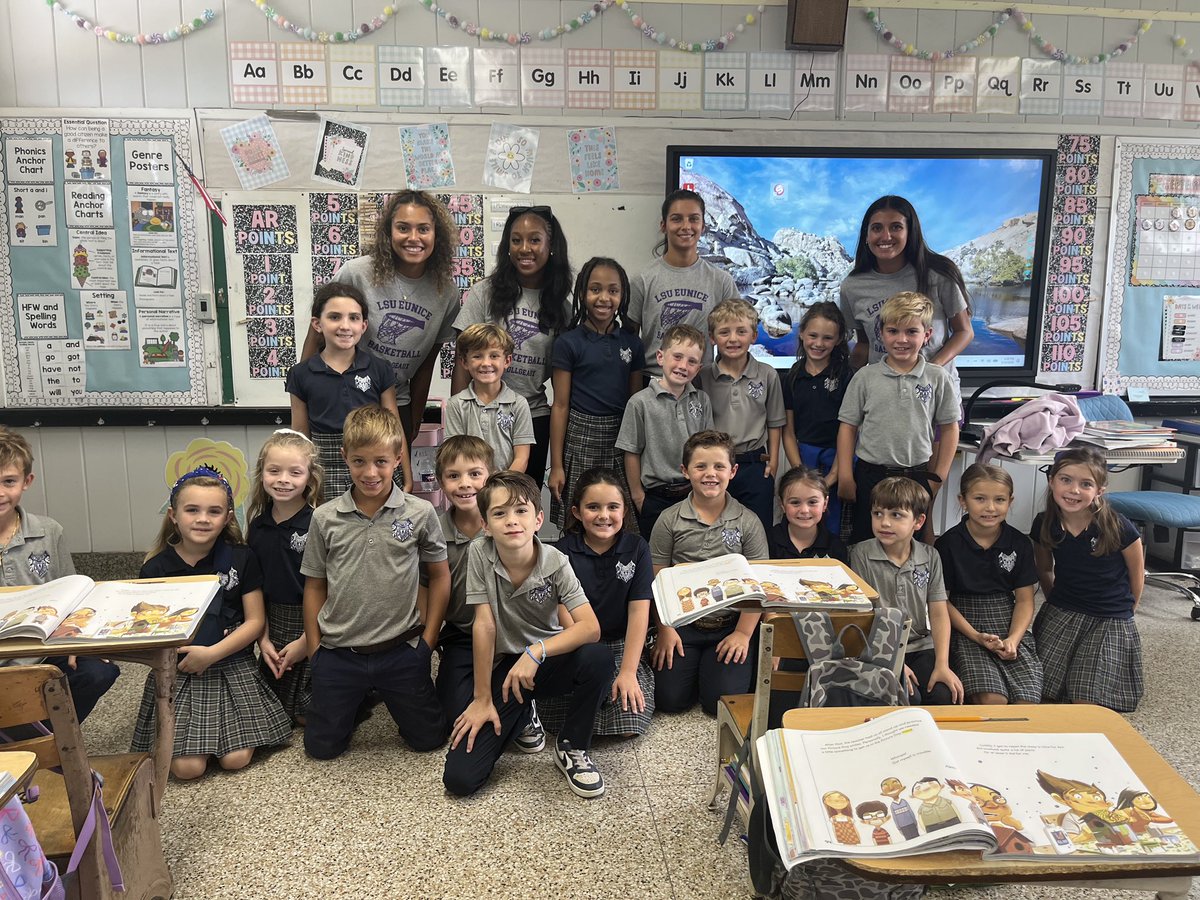 Coach_Beckmann's tweet photo. Fun visit to St. Edmund’s Catholic School today with @LSUEBengalsWBB! 🏀🐯💜💛🙏 

@SittigYogi @LSUE_fellowship https://t.co/HBXQGmwoLc