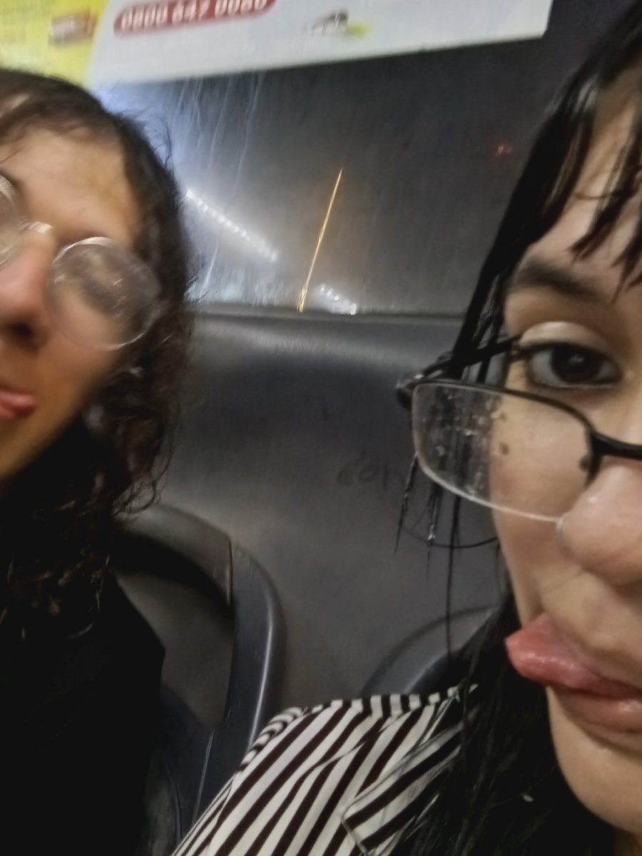 samsflnt's tweet photo. vai toma no cu que porra de chuva foi essa https://t.co/lvZVWyCNKH