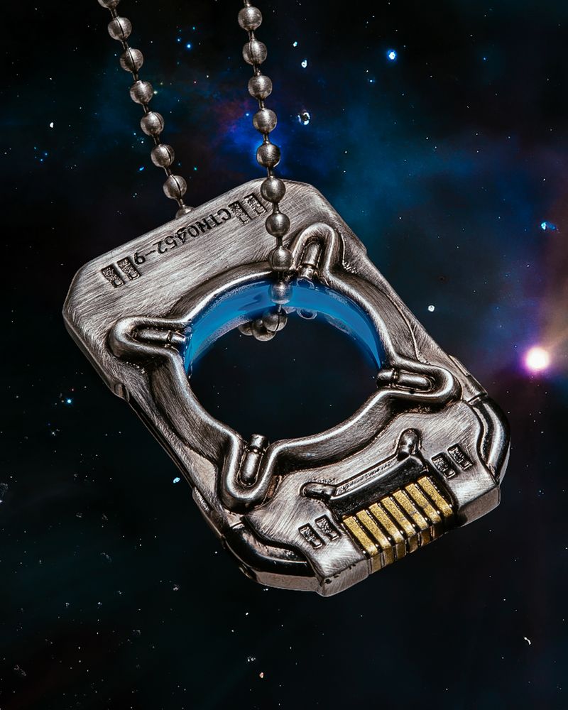 officialKingIce's tweet photo. Where my Halo fans at? Tap in below #kingice #halo #necklaces https://t.co/nNtc2L7dJc