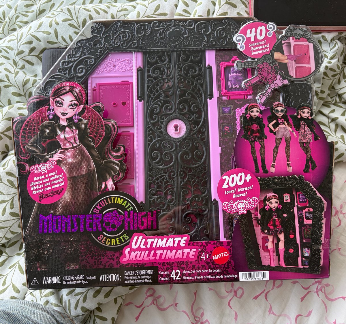 luvmaevexo's tweet photo. i mean a free doll is free doll- https://t.co/b27SZjURRR